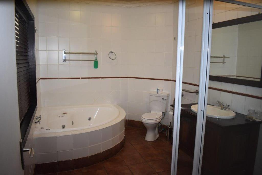 Protea Hotel By Marriott Harrismith Montrose Zewnętrze zdjęcie