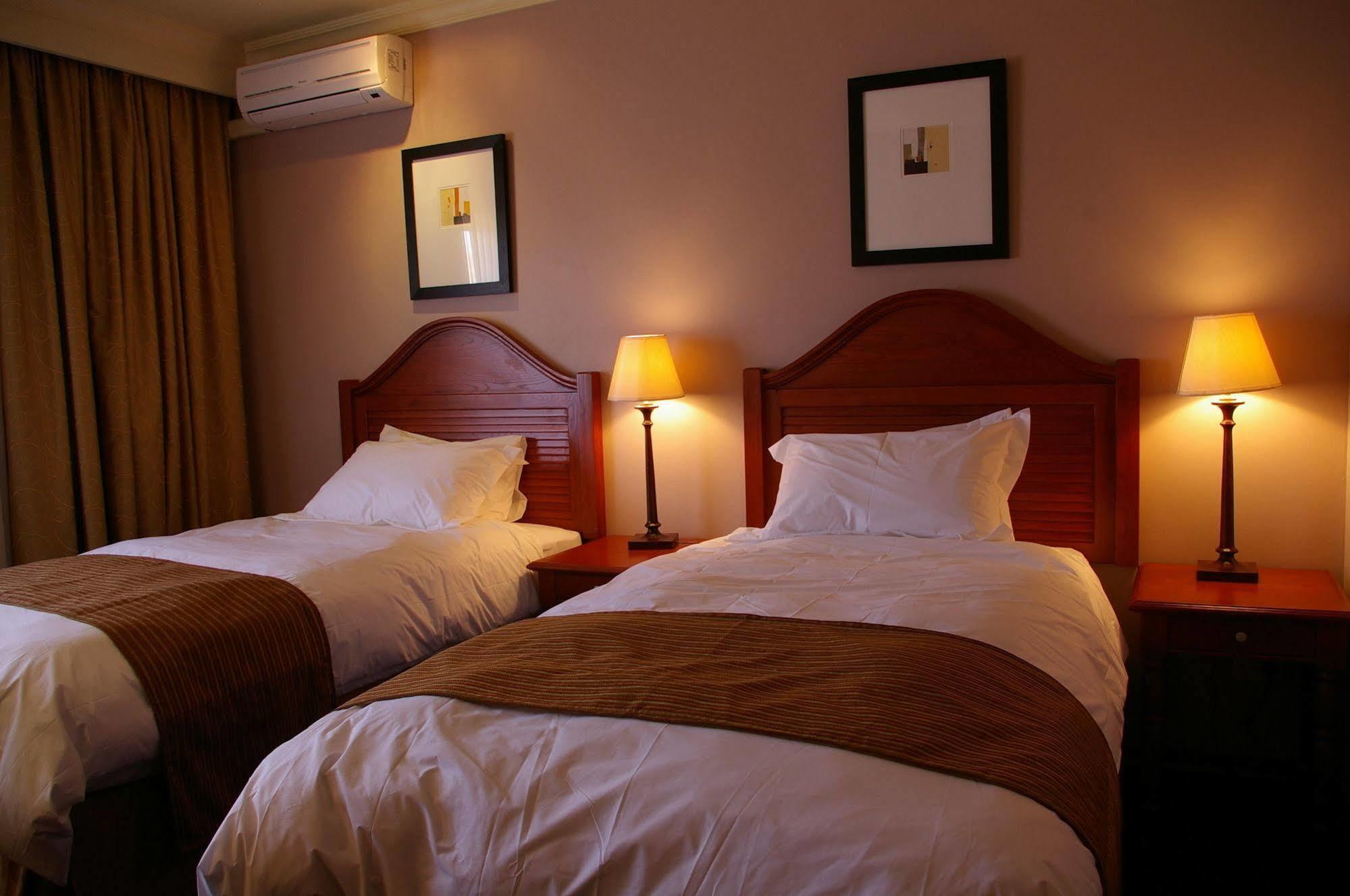 Protea Hotel By Marriott Harrismith Montrose Zewnętrze zdjęcie